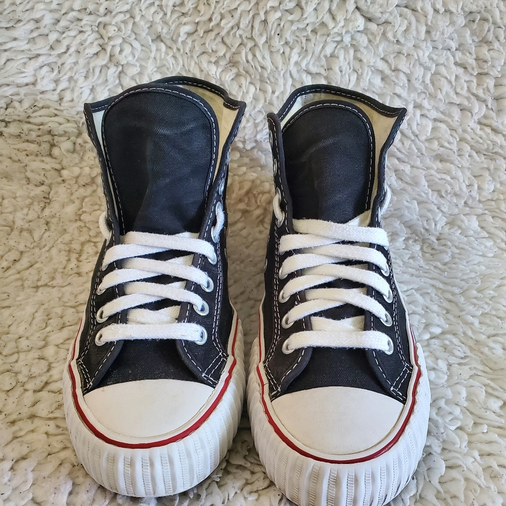 PF Flyers